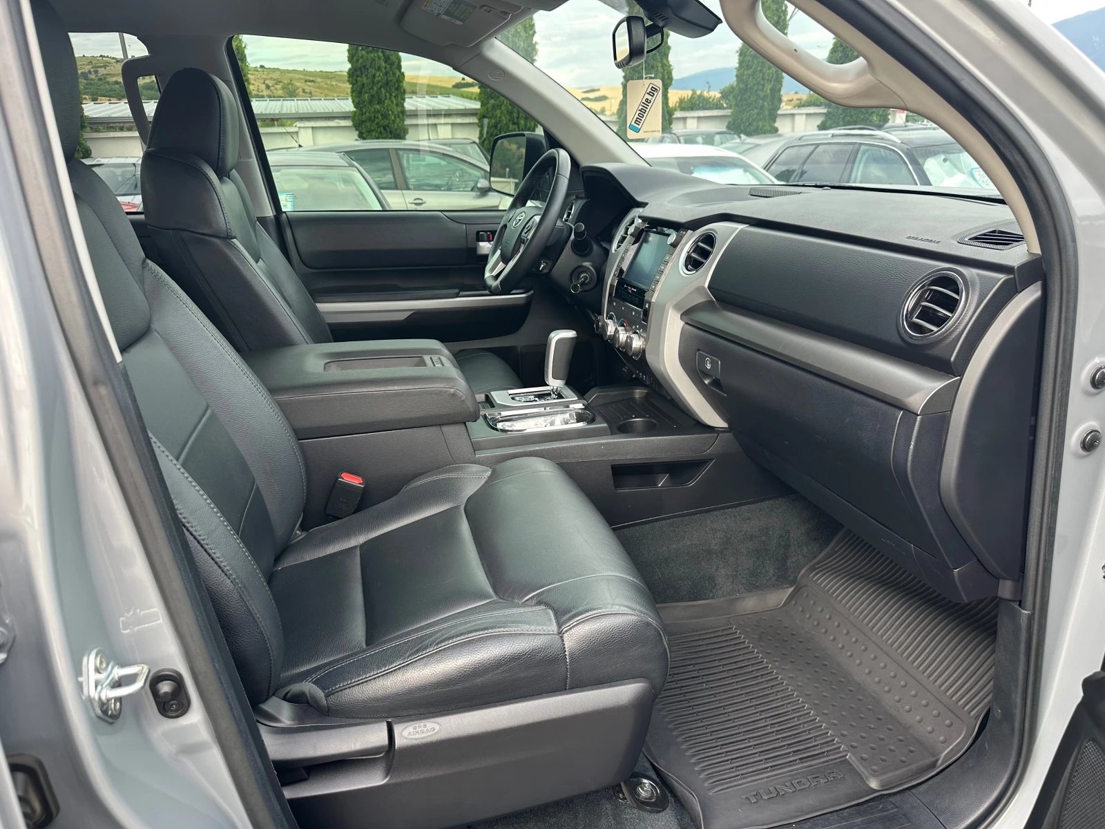 Toyota Tundra, снимка 8 - Автомобили и джипове - 53470740