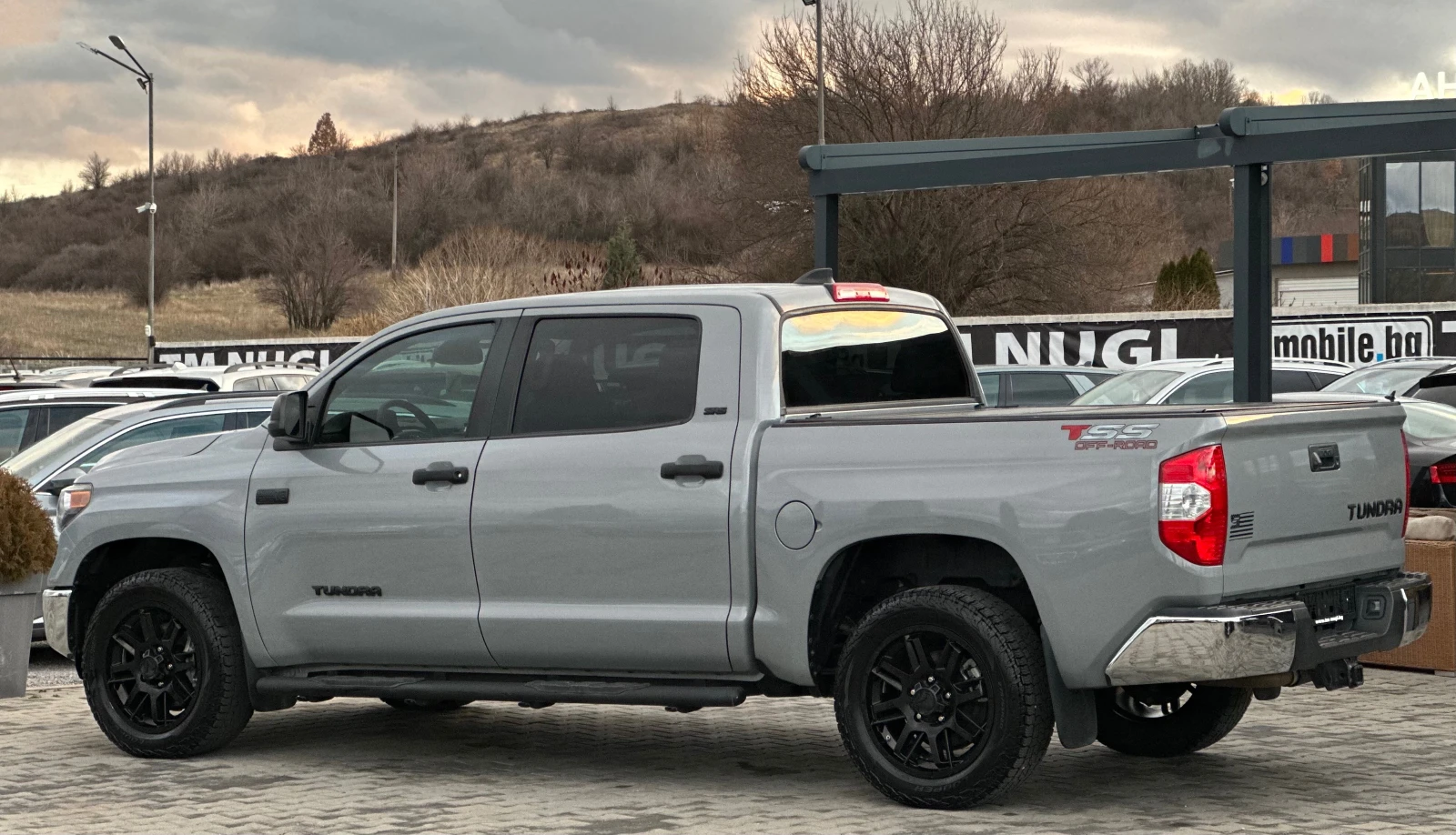 Toyota Tundra  - изображение 4