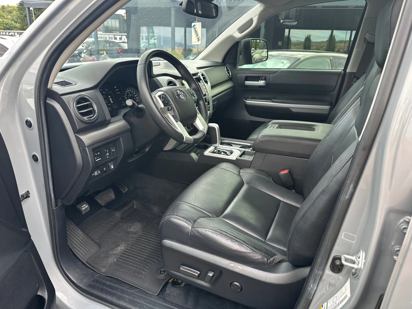 Toyota Tundra, снимка 9 - Автомобили и джипове - 53470740
