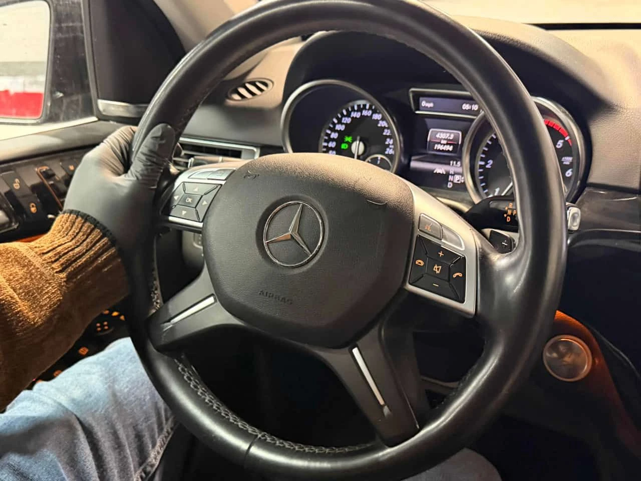 Mercedes-Benz ML 350 * BlueTEC * ПОДГРЕВ * ОТ ПРЕДСТАВИТЕЛСТВО, снимка 7 - Автомобили и джипове - 53866550