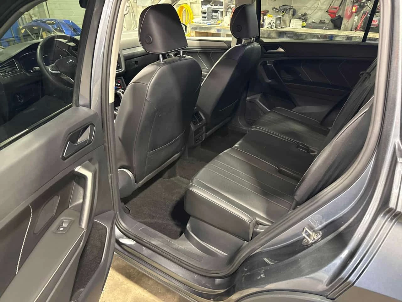 VW Tiguan * Comfortline * CARFAX * ПЕРФЕКТНО ОБСЛУЖВАНЕ* , снимка 12 - Автомобили и джипове - 53958786