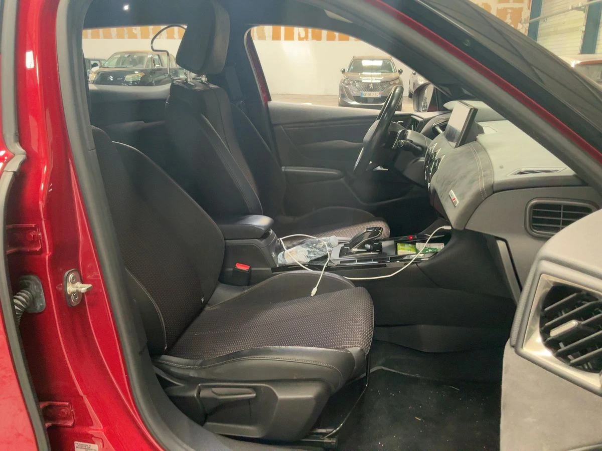 DS DS 3 Crossback 1.2 PureTech Chic, снимка 7 - Автомобили и джипове - 54368419