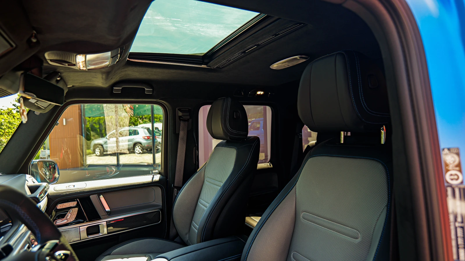 Mercedes-Benz G 580 EQ Technology , снимка 15 - Автомобили и джипове - 54874054