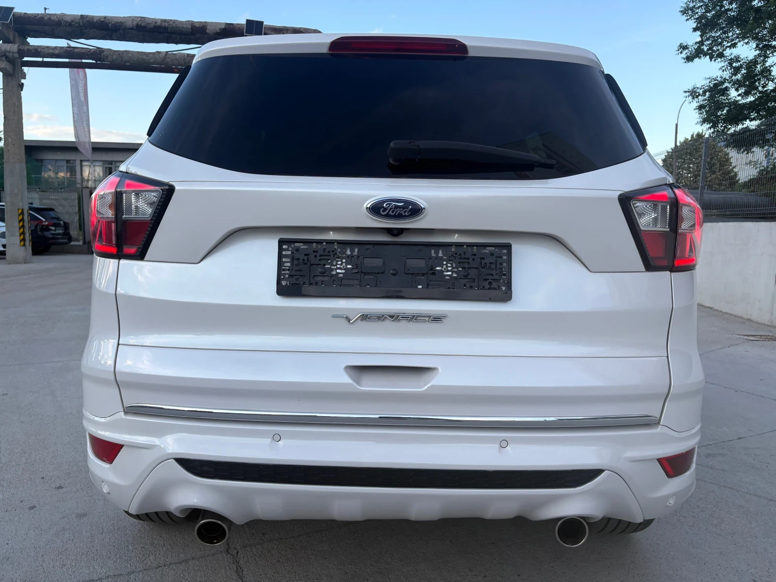 Ford Kuga Vignale AWD 180kc Automatic 148x km!!!, снимка 6 - Автомобили и джипове - 55047015