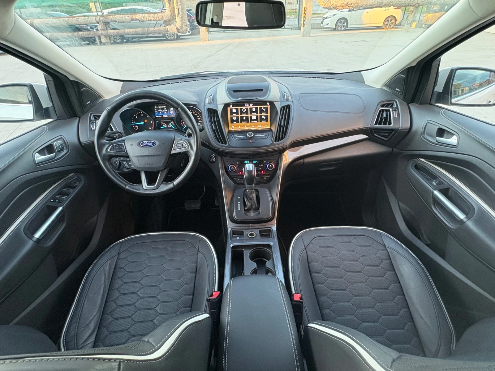 Ford Kuga Vignale AWD 180kc Automatic 148x km!!!, снимка 17 - Автомобили и джипове - 55047015
