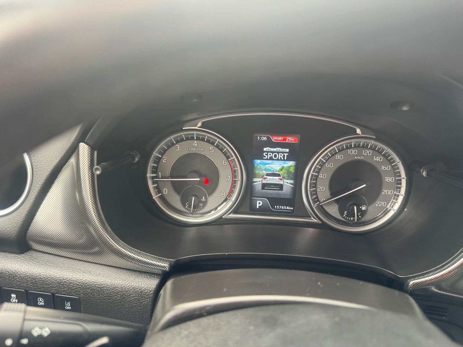 Suzuki Vitara HYBRID Automatic 4x4 GLX  SR 1.4 Turbo , снимка 13 - Автомобили и джипове - 55075895