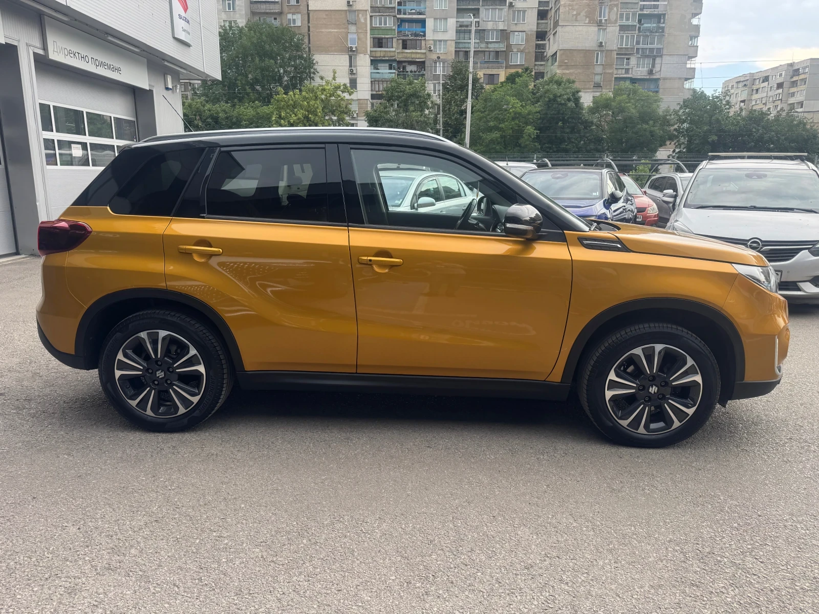 Suzuki Vitara HYBRID Automatic 4x4 GLX  SR 1.4 Turbo , снимка 9 - Автомобили и джипове - 55075895