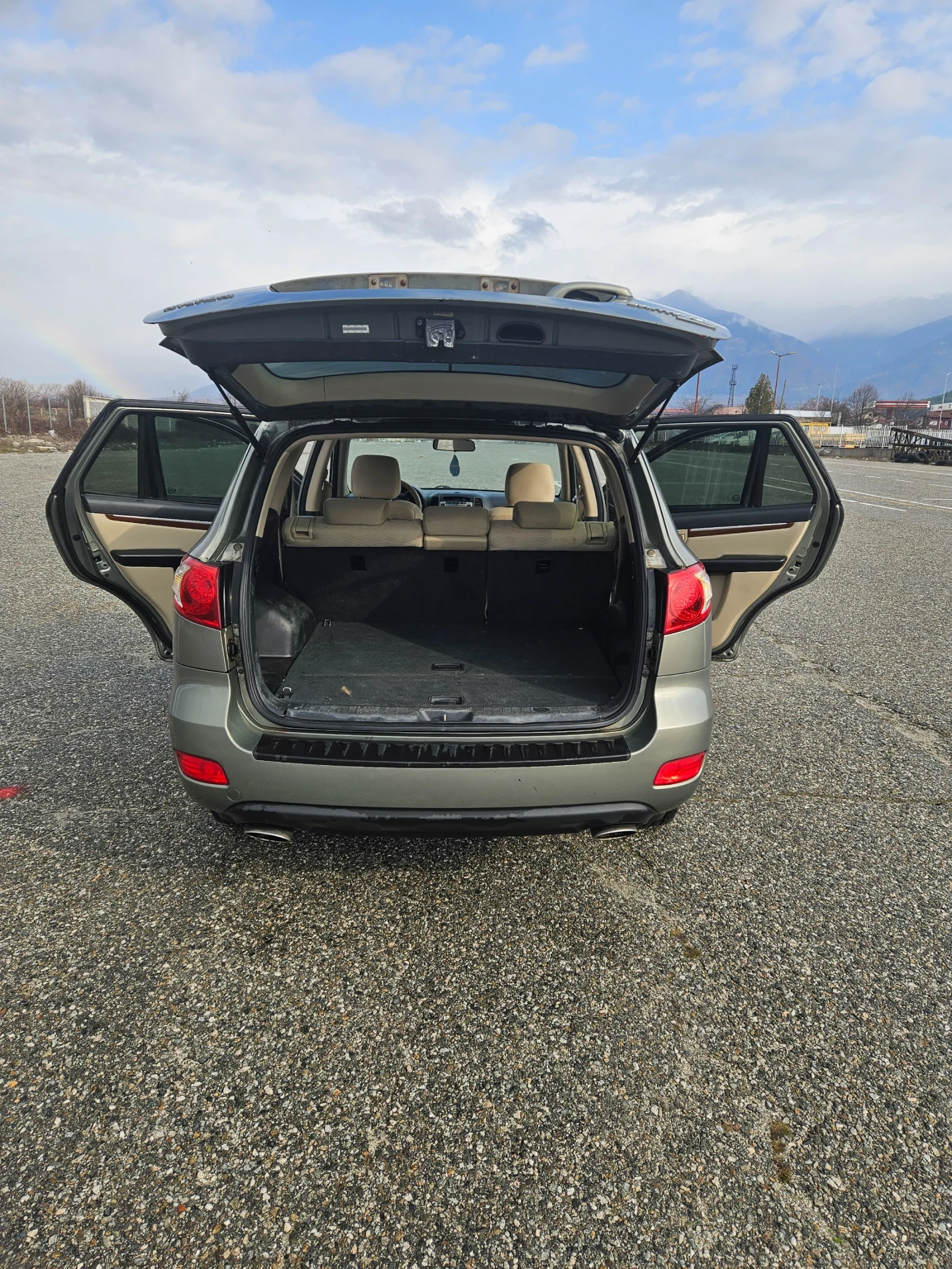 Hyundai Santa fe, снимка 8 - Автомобили и джипове - 55356537