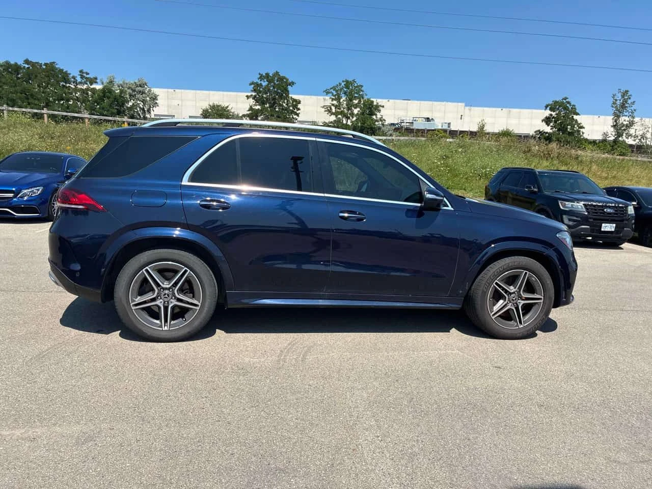 Mercedes-Benz GLE * 350 * CARFAX * ЦЕНА ДО БГ, снимка 4 - Автомобили и джипове - 55608171