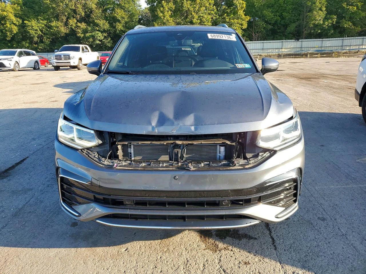 VW Tiguan 2.0T* R-LINE-BLACK* DISTRONIC* 360-CAM* MEMORY* PO | Mobile.bg � ����������� 2