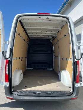 Mercedes-Benz Sprinter 2022г. / Средна база L2H2 / 9-G tronic /Чисто нов!, снимка 11