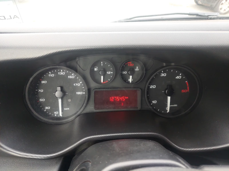 Iveco Daily 35s14 2, 3d 136ps MAXI, снимка 9 - Бусове и автобуси - 52553497