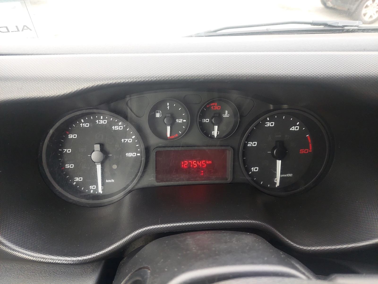 Iveco Daily 35s14 2, 3d 136ps MAXI - изображение 9