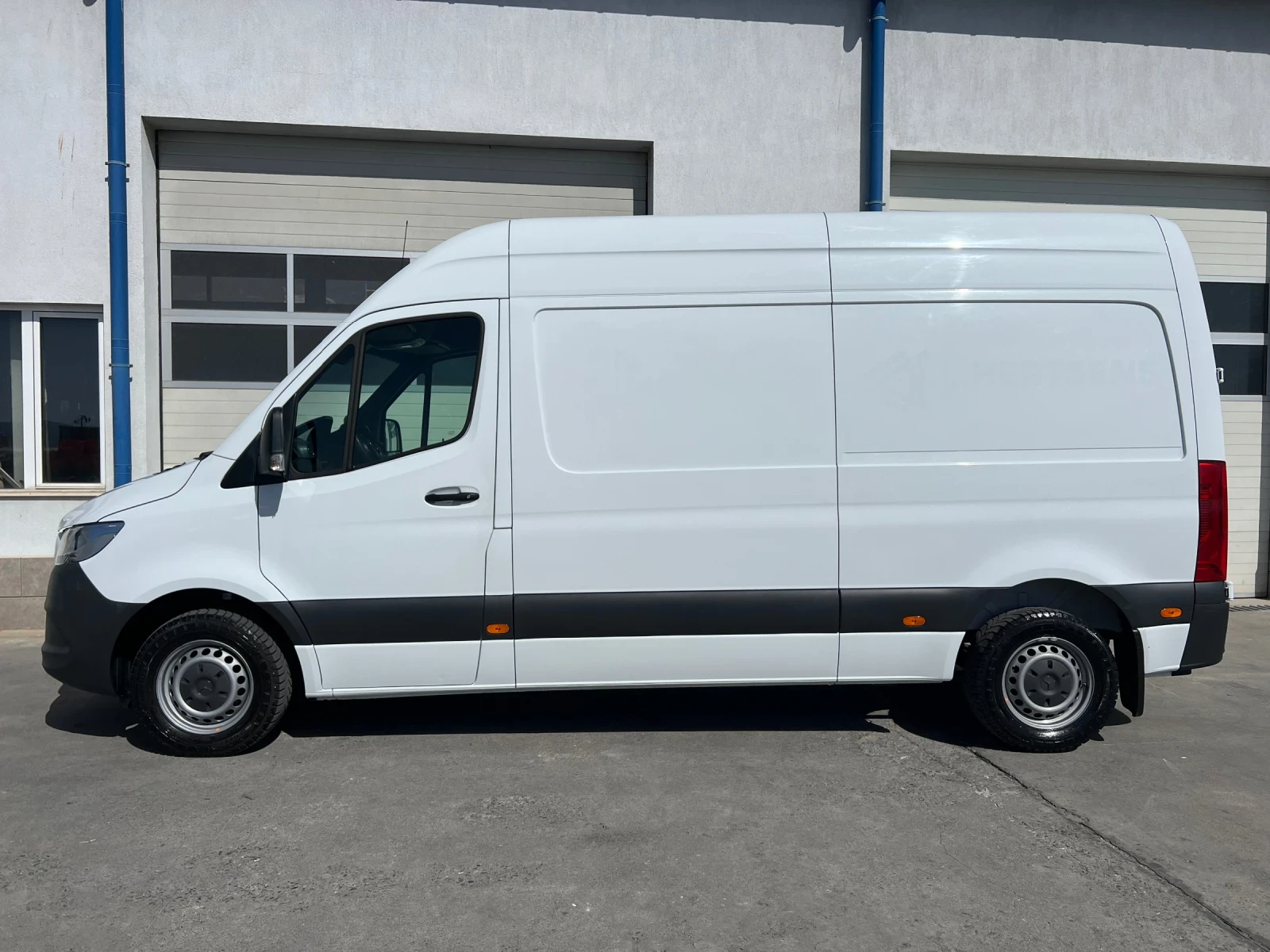 Mercedes-Benz Sprinter 2022�. / ������ ���� L2H2 / 9-G tronic /����� ���! | Mobile.bg � ����������� 4