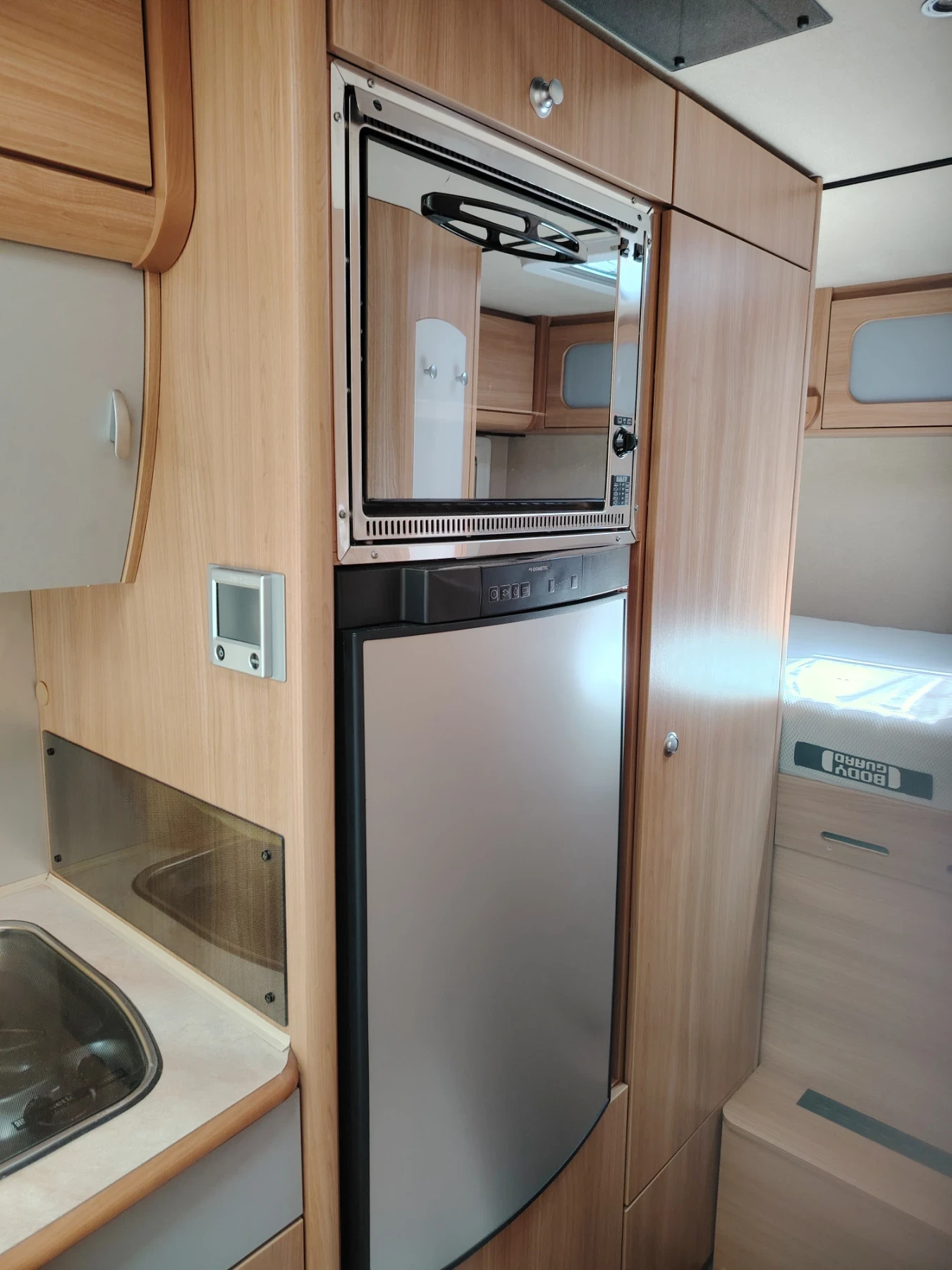 ������ Niesmann Bischoff | Mobile.bg � ����������� 11