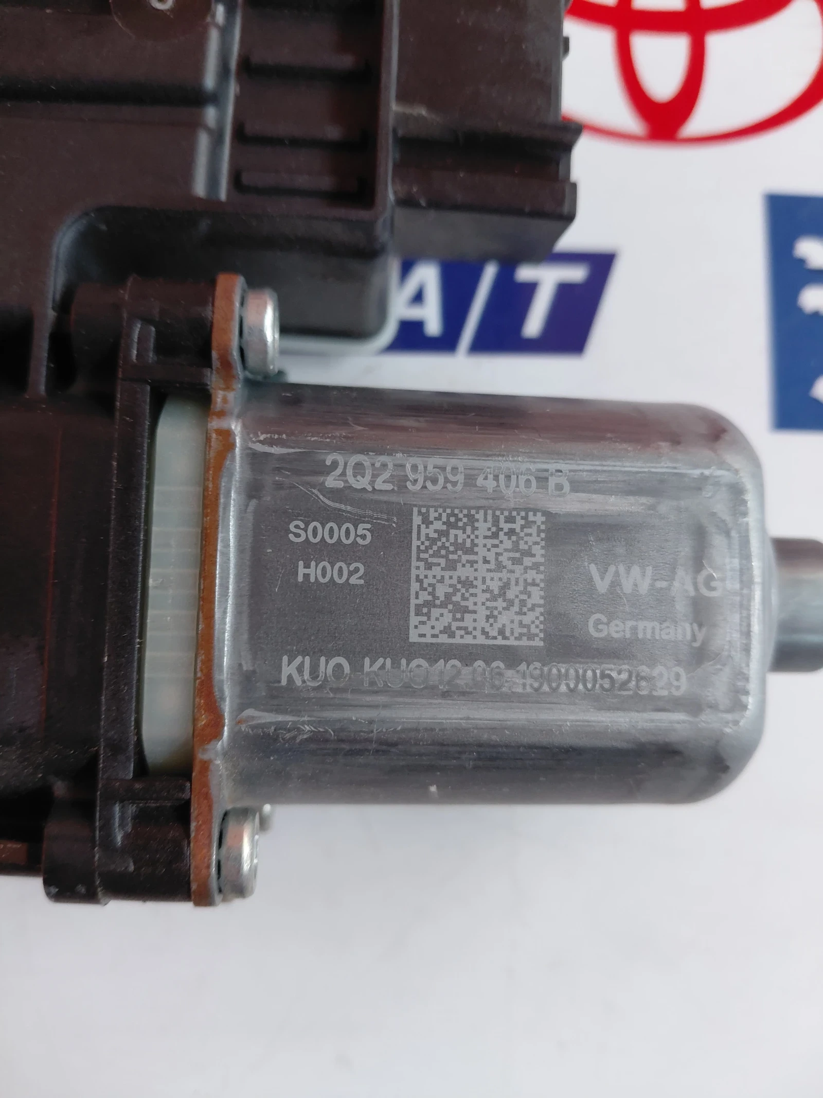 2Q2959406B ������� �� ������ / ������ ����� ��  VW T-Cross 2Q2 959 406 B | Mobile.bg � ����������� 2