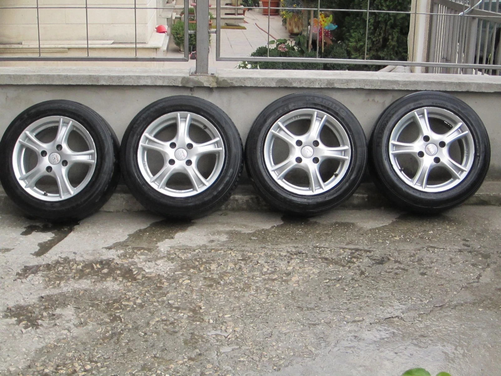 ���� � ������ 195/60R15 | Mobile.bg � ����������� 2