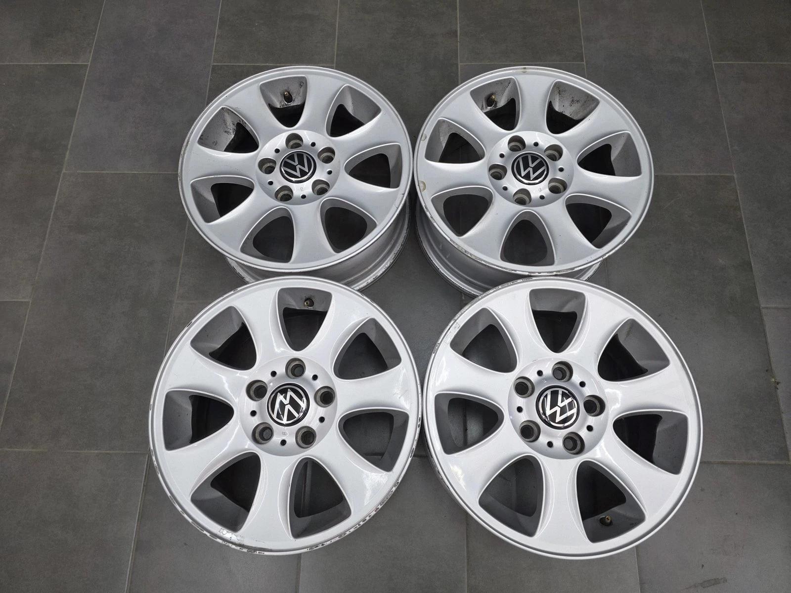 Джанти за VW, снимка 4 - Гуми и джанти - 56724066