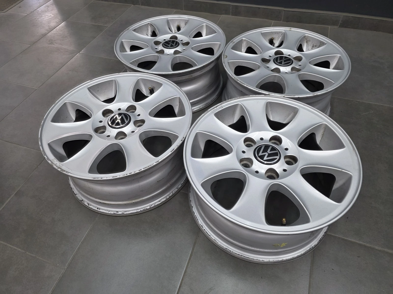 Джанти за VW, снимка 5 - Гуми и джанти - 56724066