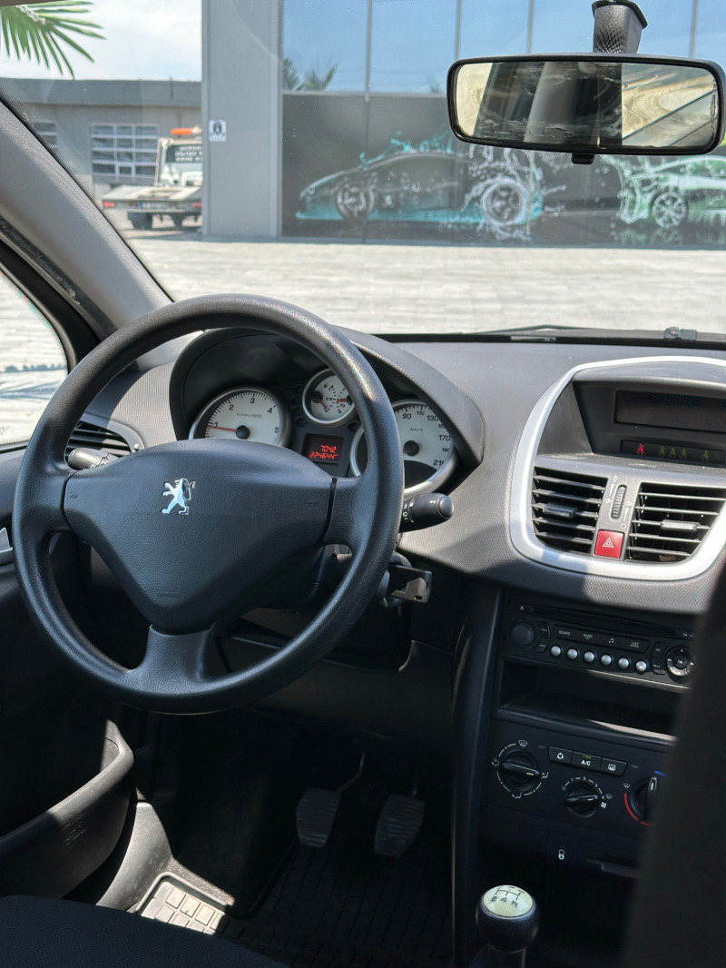 Peugeot 207 1.4HDI, снимка 9 - Автомобили и джипове - 46135034