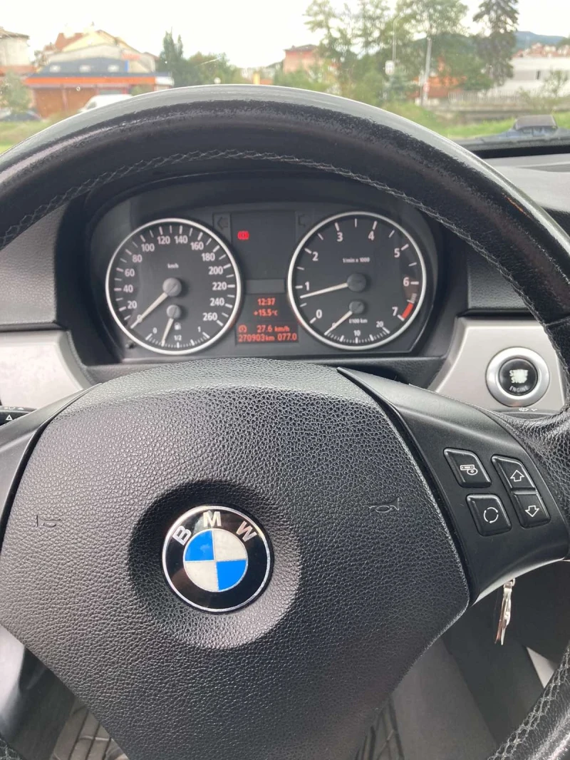 BMW 320, снимка 12 - Автомобили и джипове - 47369167