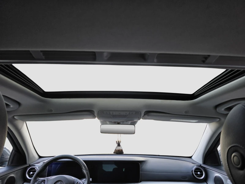 Mercedes-Benz E 220 9G-tronic , снимка 14 - Автомобили и джипове - 50031866