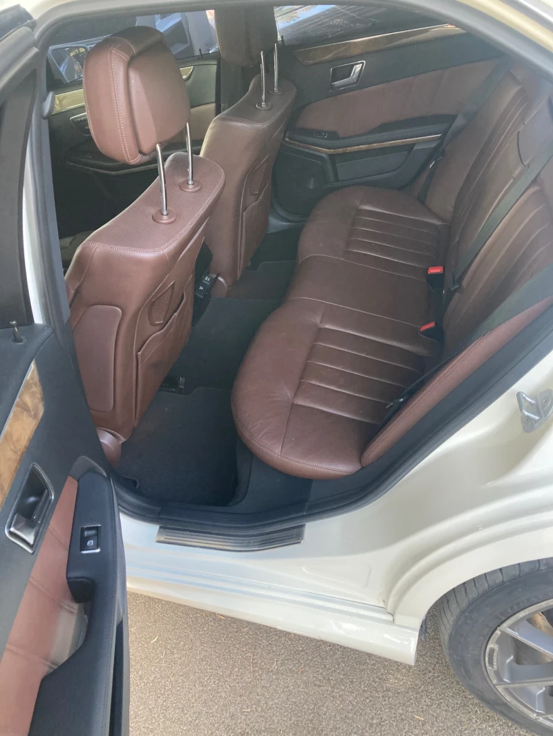 Mercedes-Benz E 500 AMG * 550* 7G- Tronic* 388h.p.* 4- Matic* , снимка 11 - Автомобили и джипове - 51214743