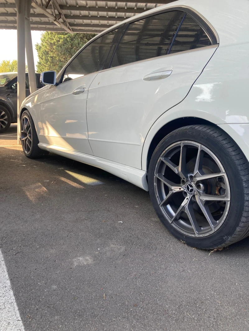 Mercedes-Benz E 500 AMG * 550* 7G- Tronic* 388h.p.* 4- Matic* , снимка 3 - Автомобили и джипове - 51214743