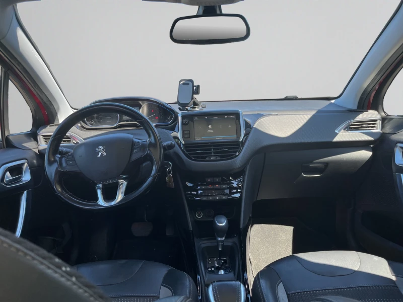 Peugeot 2008, снимка 11 - Автомобили и джипове - 51523905