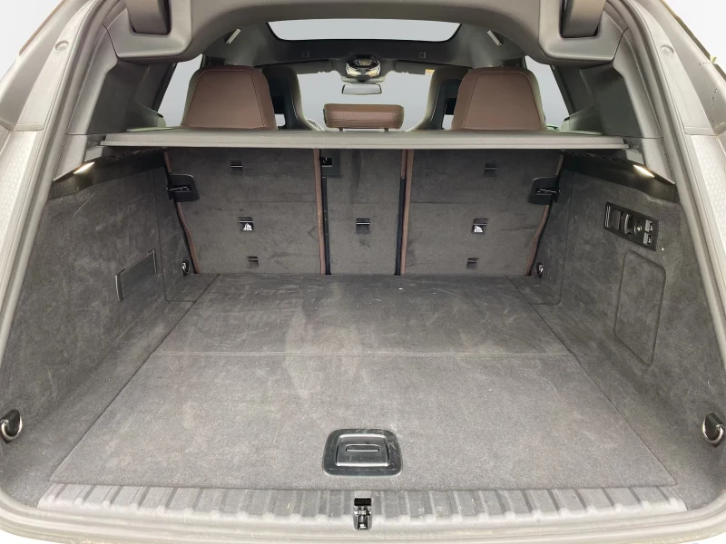 BMW iX 50/xDRIVE/523HP/SPORT/360/H&K/SKYLONGE/767v, снимка 8 - Автомобили и джипове - 52169856