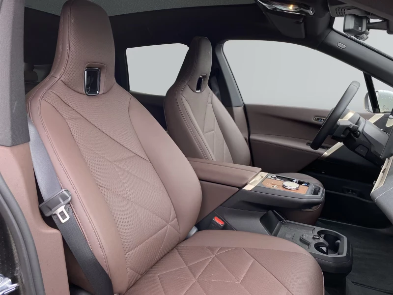 BMW iX 50/xDRIVE/523HP/SPORT/360/H&K/SKYLONGE/767v, снимка 11 - Автомобили и джипове - 52169856