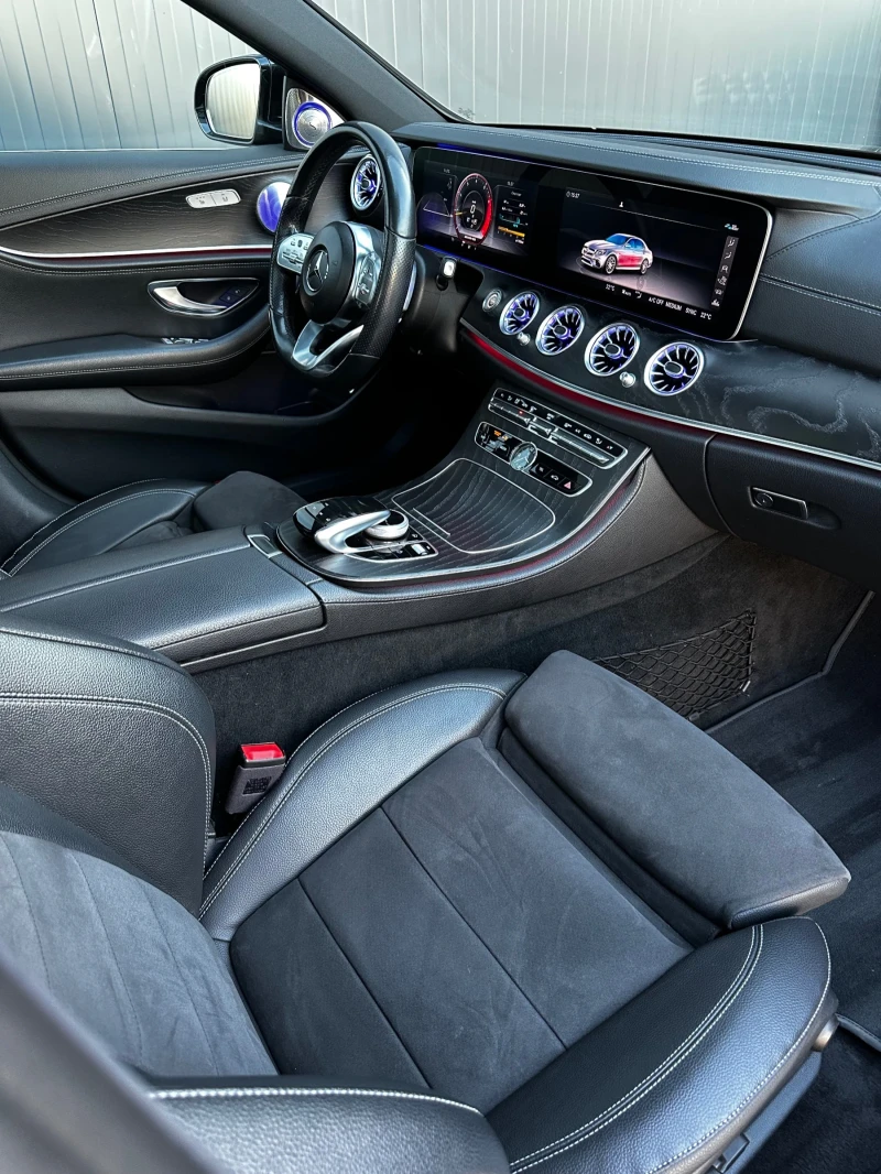 Mercedes-Benz E 220 Пълна история, Като нова, снимка 13 - Автомобили и джипове - 52755439