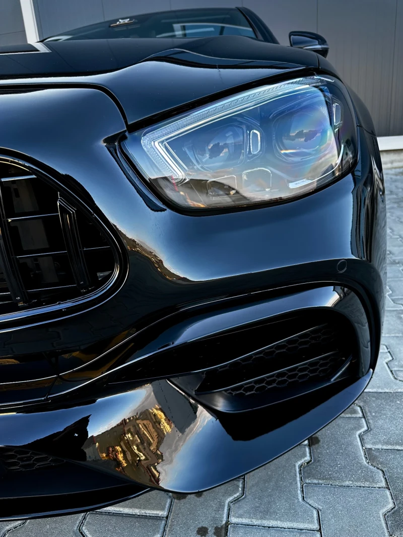 Mercedes-Benz E 220 Пълна история, Като нова, снимка 2 - Автомобили и джипове - 52755439