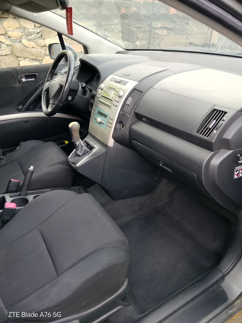 Toyota Corolla verso Корола версо