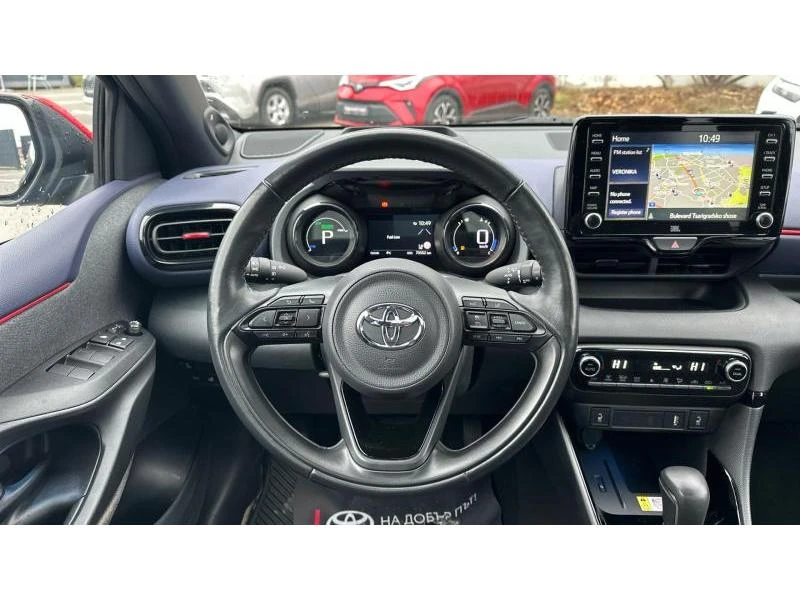 Toyota Yaris  1.5 HSD GR SPORT - изображение 9