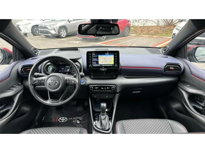 Toyota Yaris  1.5 HSD GR SPORT - изображение 8