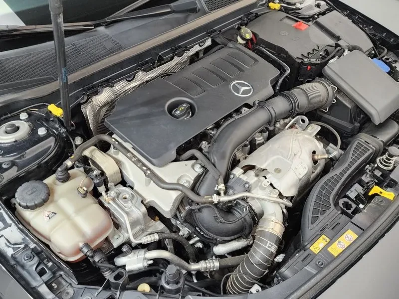 Mercedes-Benz A 200 Hatchback, снимка 6 - Автомобили и джипове - 55951615