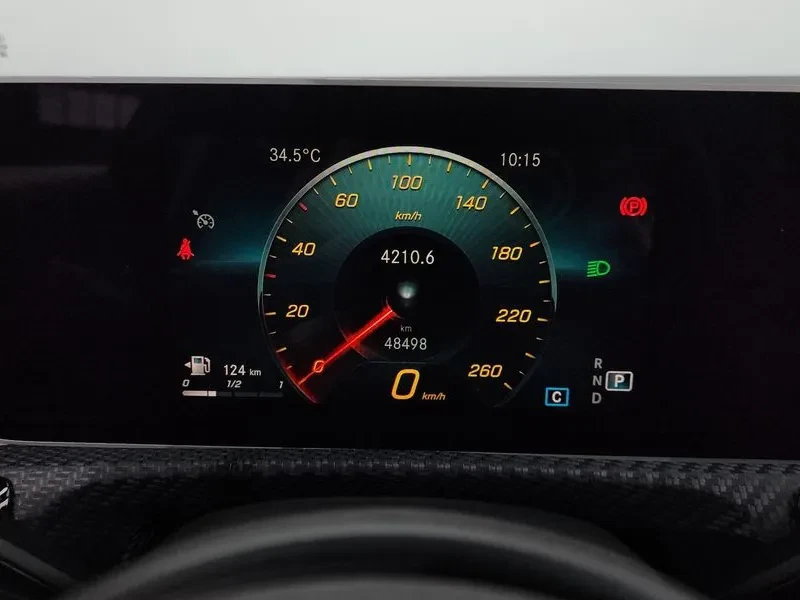 Mercedes-Benz A 200 Hatchback, снимка 8 - Автомобили и джипове - 55951615
