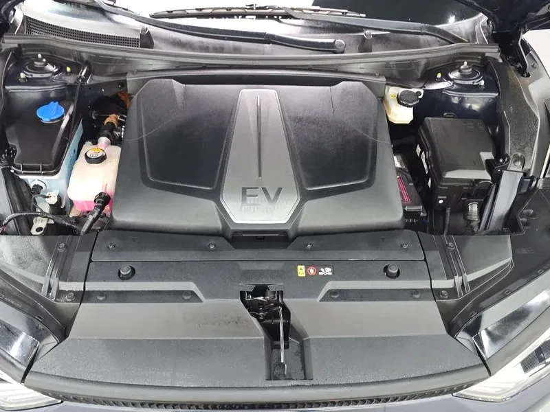 Kia EV6 AWD AIR, снимка 6 - Автомобили и джипове - 56560055