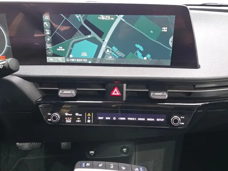 Kia EV6 AWD AIR, снимка 14 - Автомобили и джипове - 56560055
