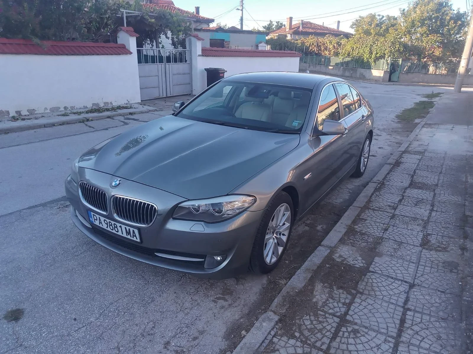 BMW 523 BMW 523 3.0i 24v 204кс  - изображение 2