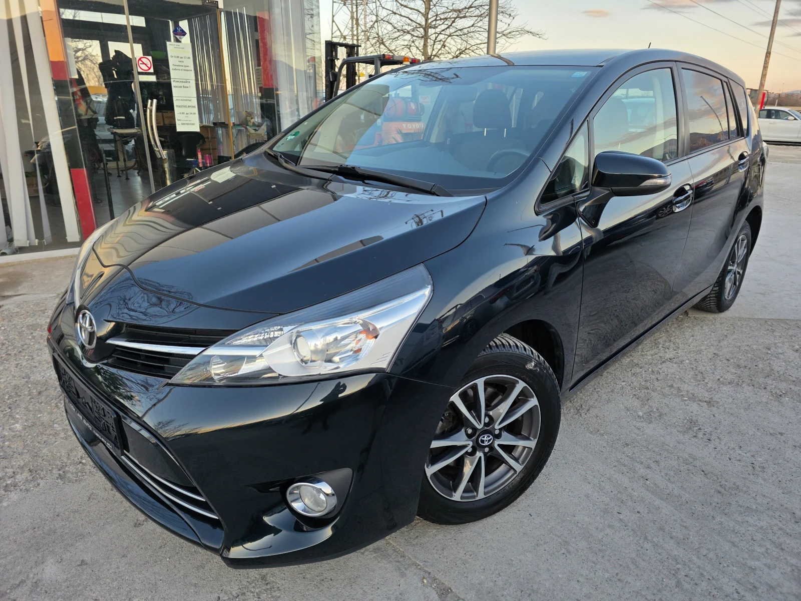 Toyota Verso 1.8 VVTI Facelift Навигация Панорама Камера | Mobile.bg — изображение 1