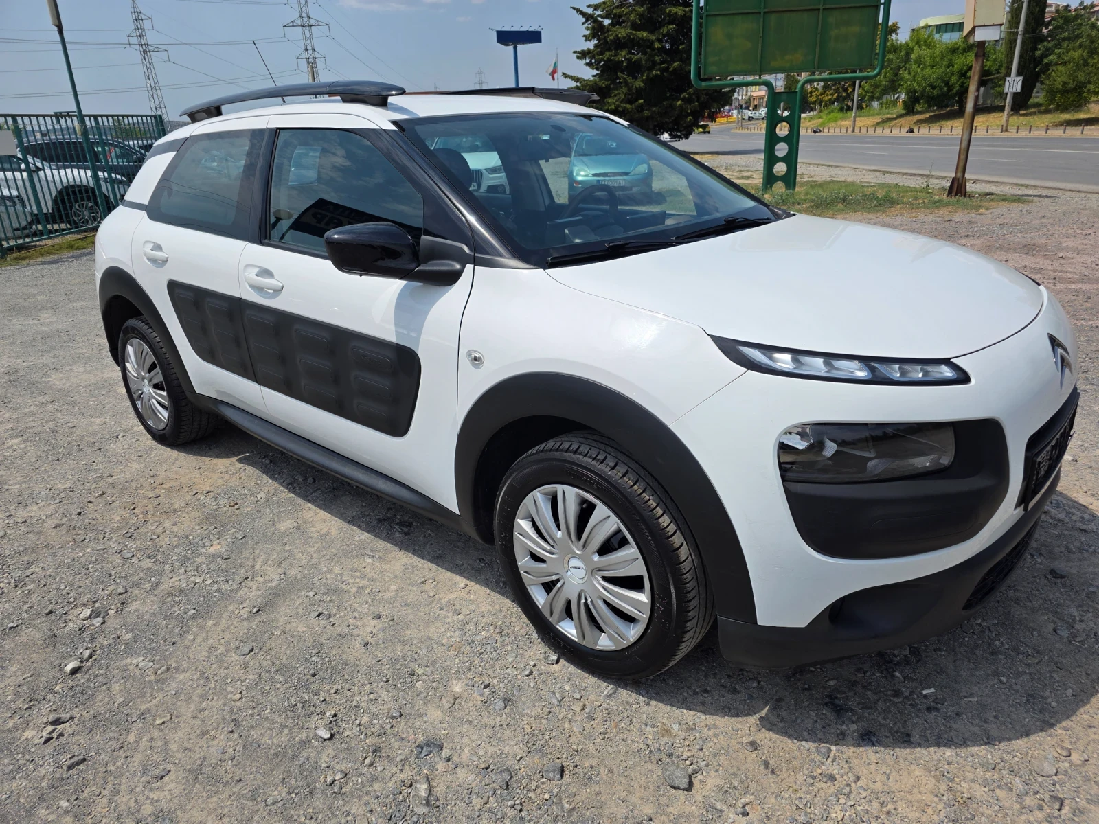 Citroen C4 Cactus 1.2 i 82k.c  - изображение 3