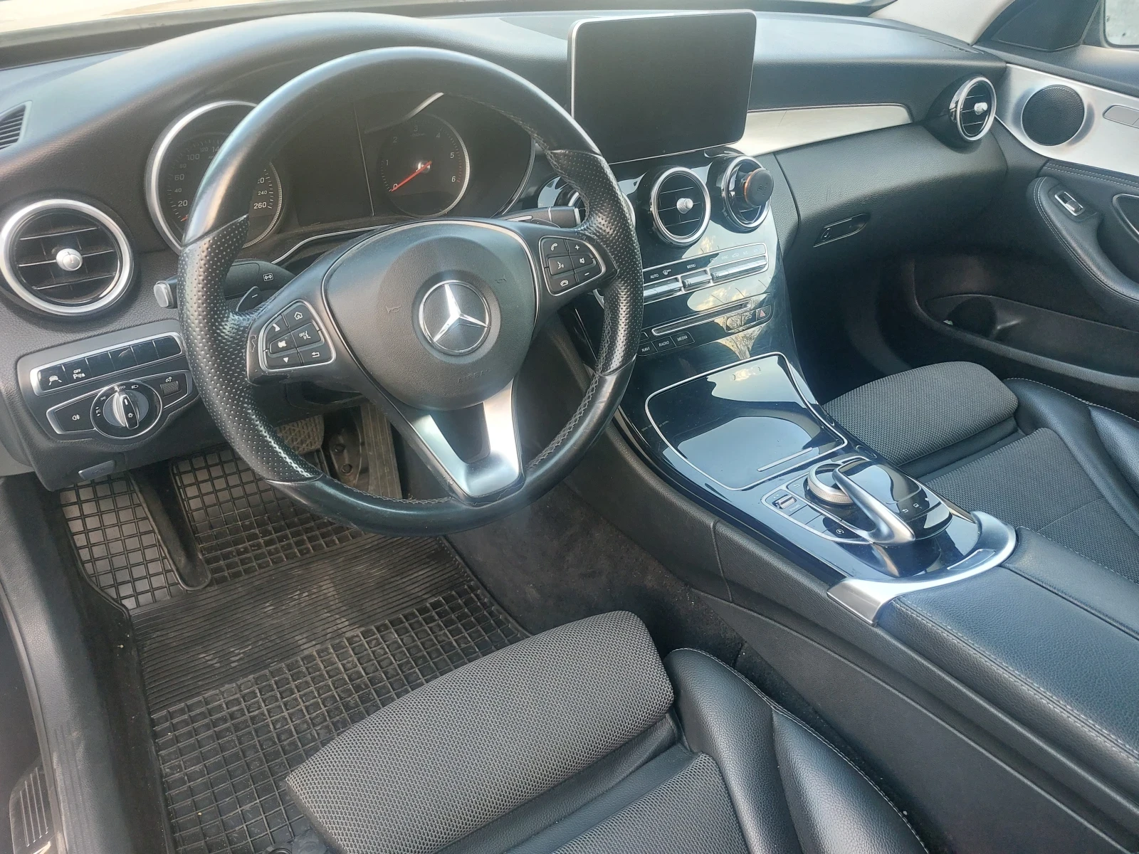 Mercedes-Benz C 250 4matik - изображение 10