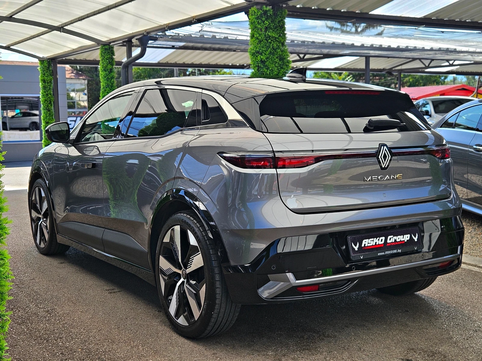 Renault Megane E-TECH/60KW/ГАРАНЦИЯ/DISTR/CAMERA/ПОДГРЕВ/VIRTUAL - изображение 7
