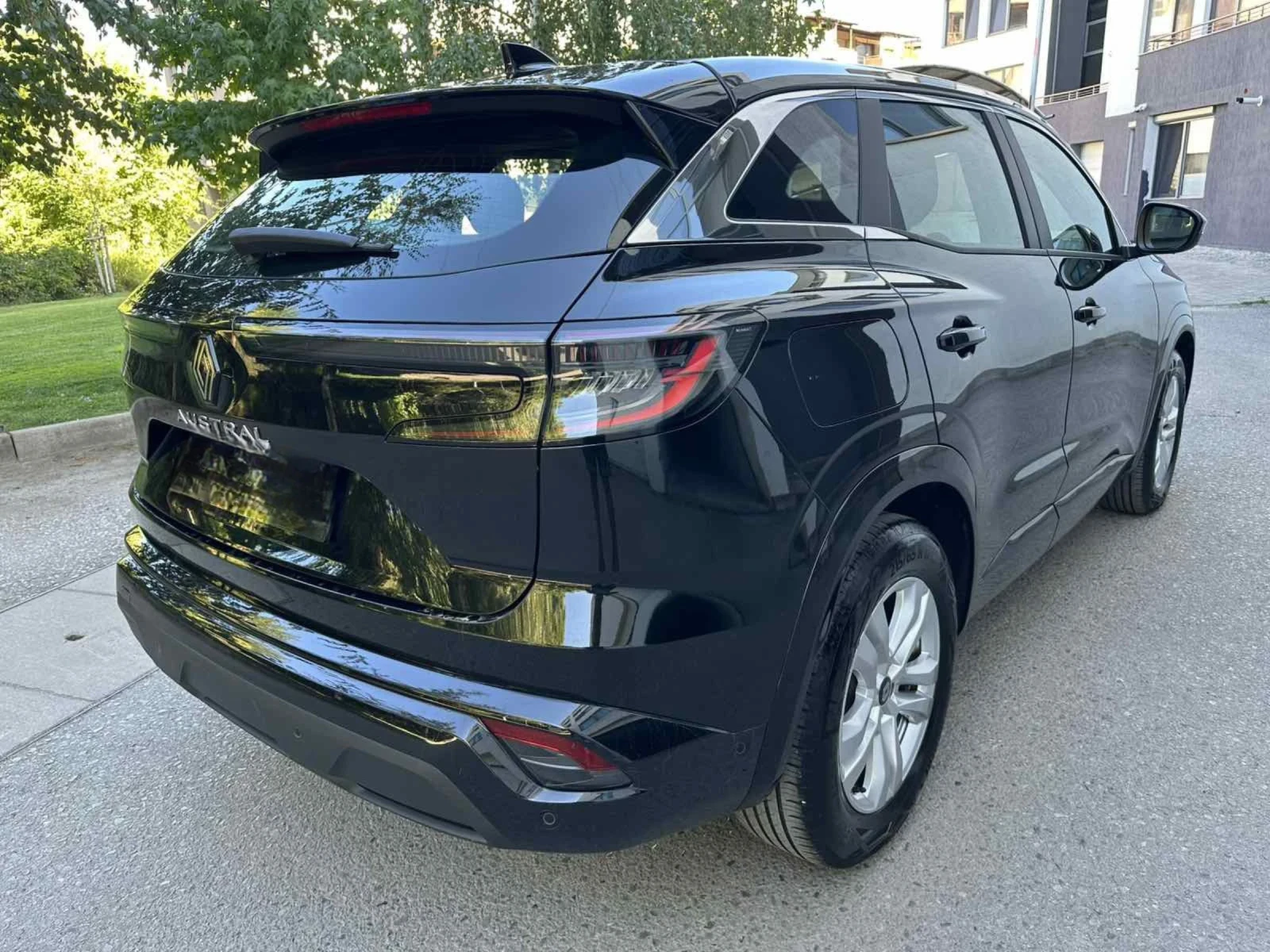 Renault Austral 1.3 MILD HYBRID / КАМЕРА / 27000 - изображение 7