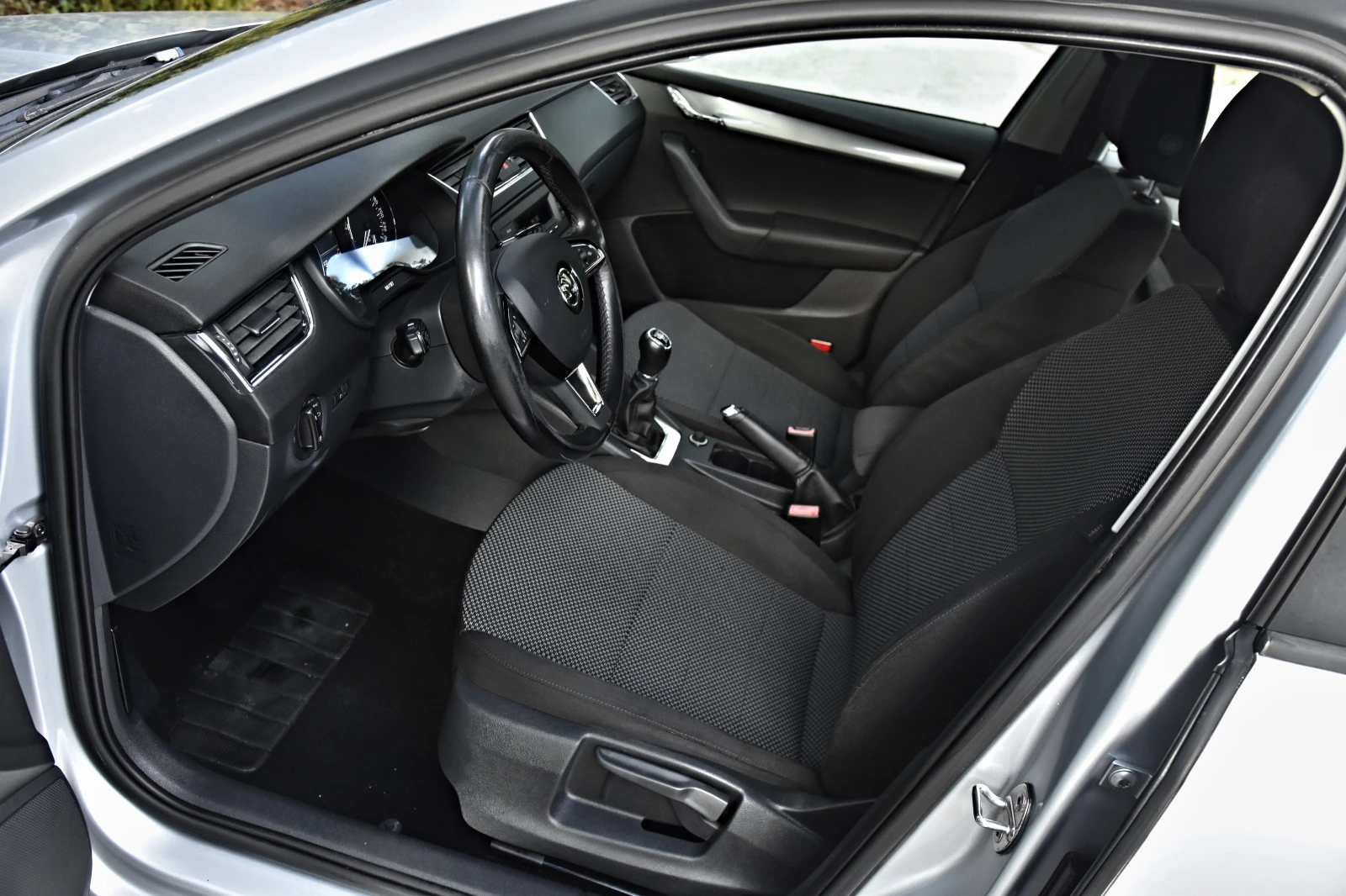 Skoda Octavia  1.6TDi - изображение 8