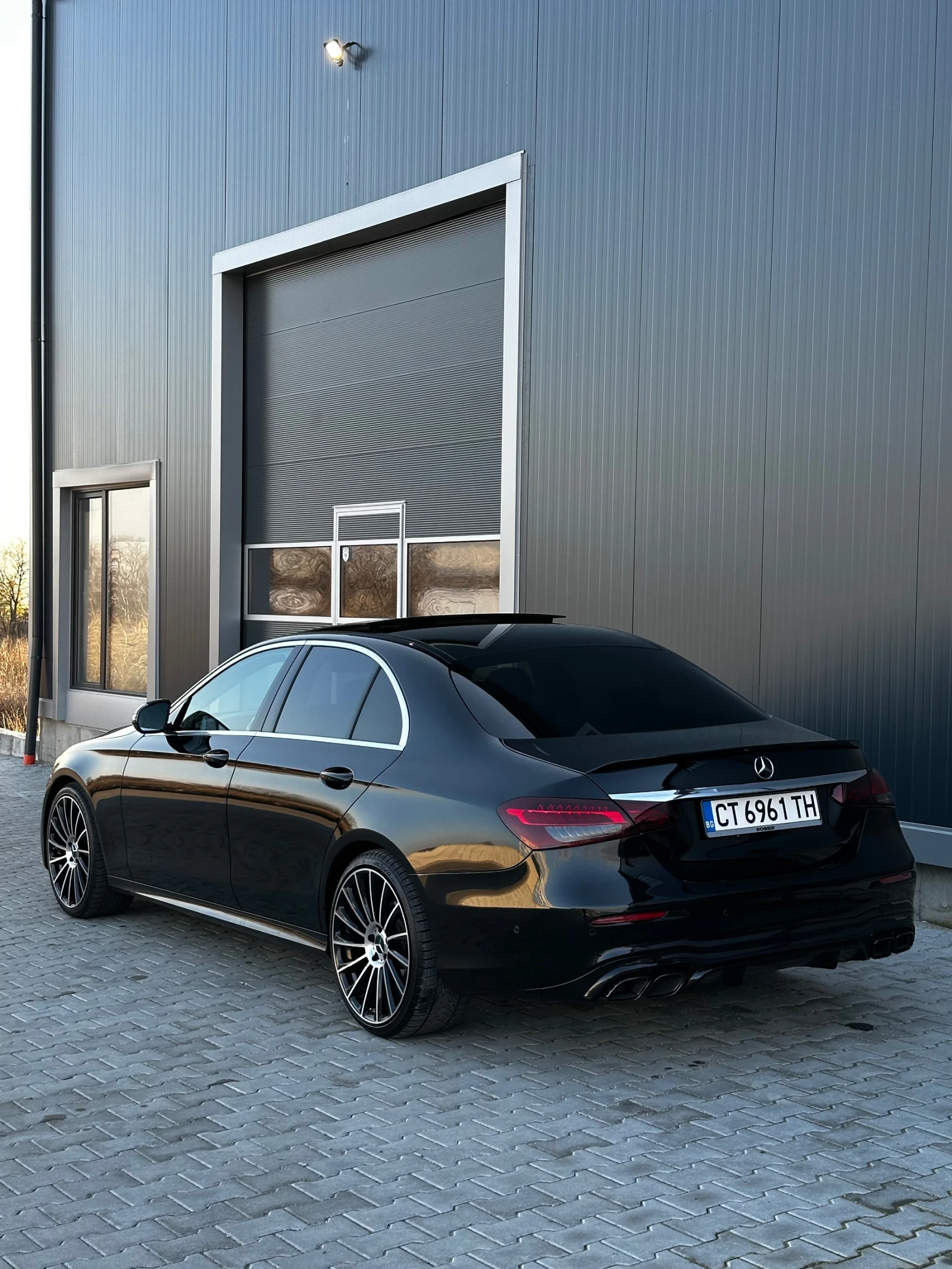 Mercedes-Benz E 220 Пълна история, Като нова - изображение 6