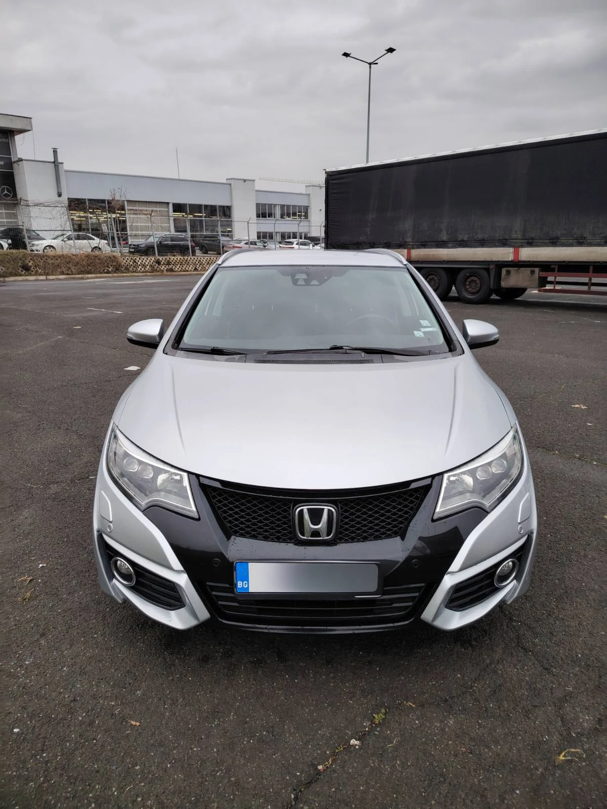 Honda Civic Tourer Executive - изображение 2