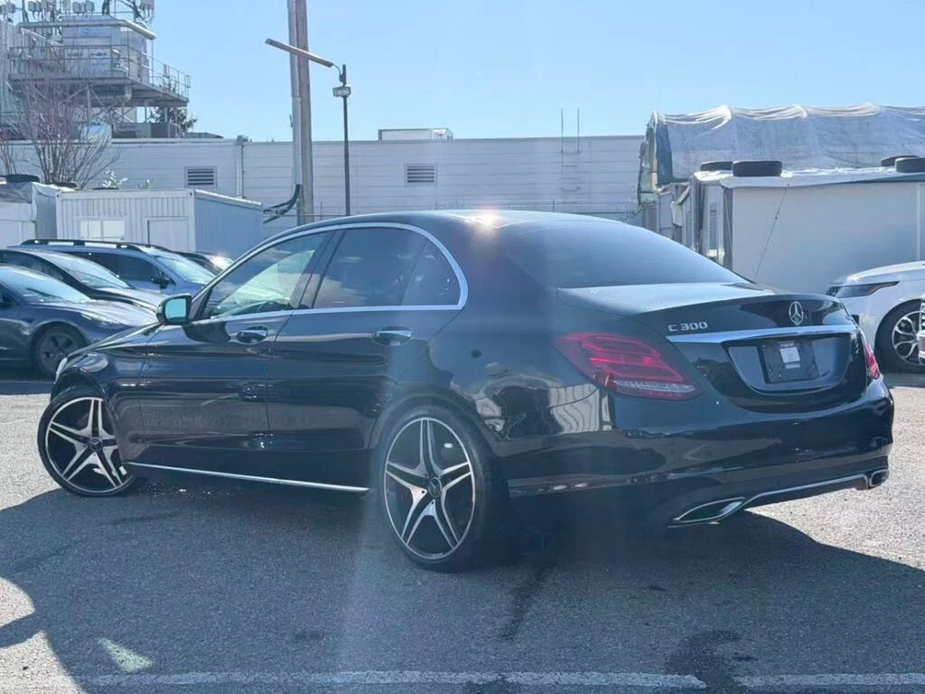 Mercedes-Benz C 300 2015 Mercedes-Benz C-Class C 300 4MATIC - изображение 6
